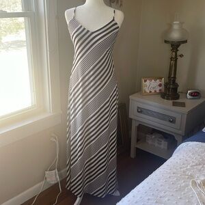 Lauren Ralph Lauren Gown